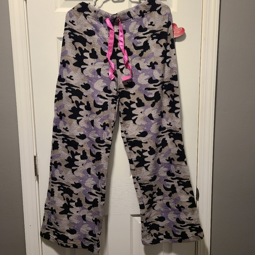 BNWT RUE 21 TAREA CAMO FLEECE PAJAMA BOTTOMS SIZE L